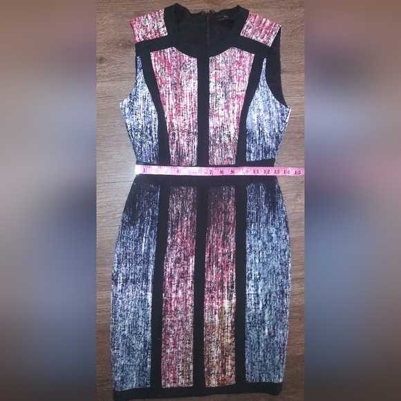 BCBGMaxazria Gwyneth Print Blocked Dress As Seen on TV Zize 0 - Picture 6 of 10